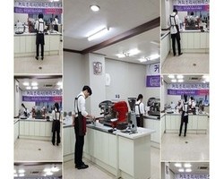 10월21일 바리스타 실기 시험중..